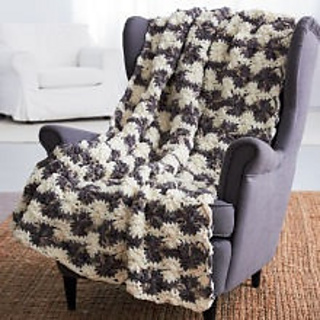 Ravelry: Big Wheel Blanket pattern by Bernat Design Studio