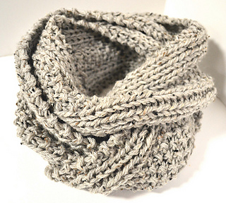 Ravelry: Two Row Textured Infinity Scarf pattern by Stephanie Jones